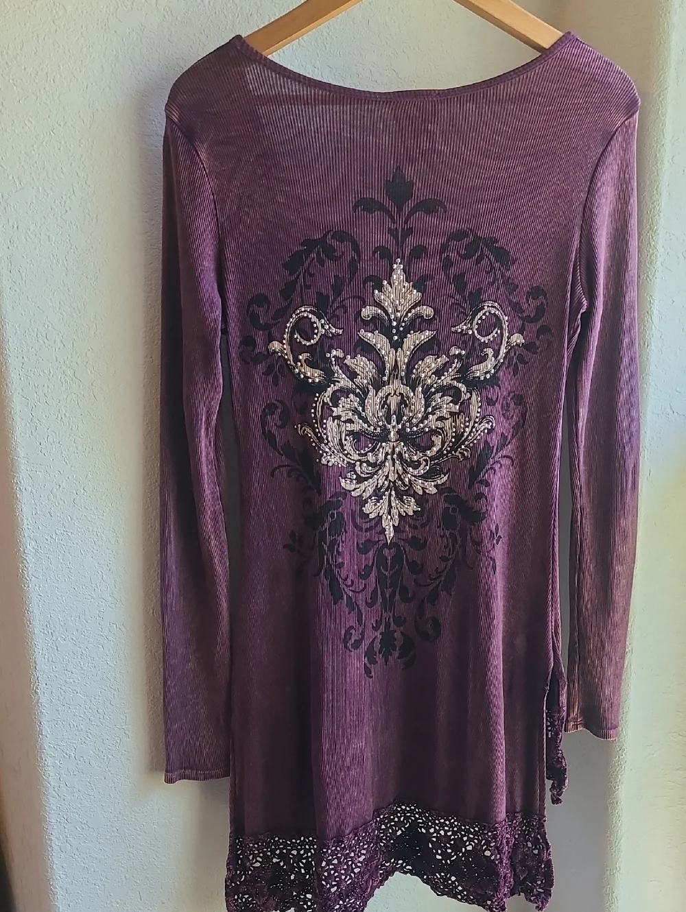 Vocal Purple Long Sleeve Embellished Tunic with Lace Hem - Picture 5 of 8